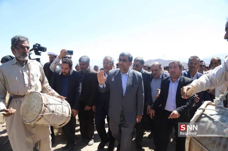 بازديد وزیر میراث‌ فرهنگی از پروژه گردشگری بام‌ بهشت کرمان